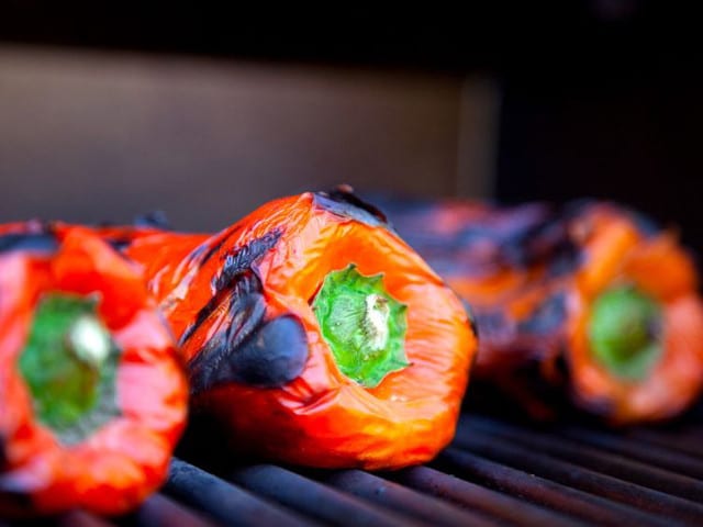Roasted-Bell-Peppers-on-Grill1-640x480.jpg