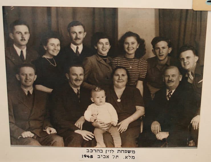 Uncle Dov's Memoir: Polish Ashkenazi Traditions (Pt. 1) - Exploring Jewish food history in an old family memoir belonging to an Ashkenazi family from the Pinsk region of Poland.