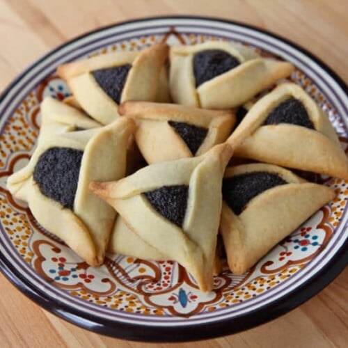 Mohn - Poppy seed filling for hamantaschen, or any cookie or pastry. Thick rich and creamy filling, similar to Solo. Kosher, Pareve.