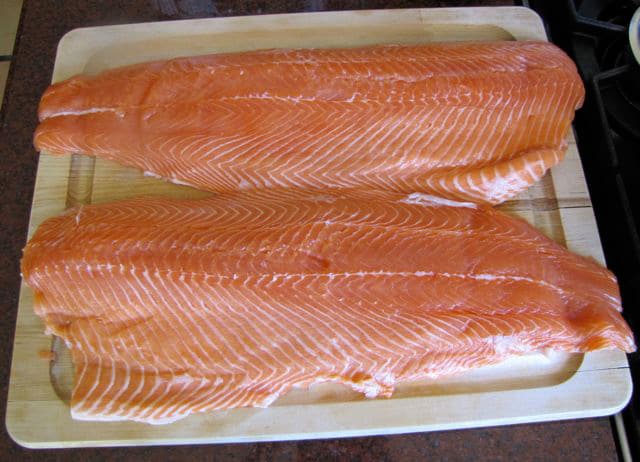 How to Poach Fish Fillets - Learn how to poach whole fish filets in court bouillon. Includes recipe for lemon dijon sauce and herb mayo. Kosher, Dairy, Pareve, Rosh Hashanah. 
