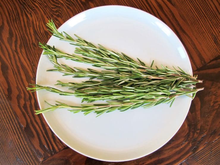 Flavorful chicken marinated in lemon juice, olive oil and rosemary. Grilled on fresh rosemary stem skewers, served with Dijon mayo. Kosher, meat.