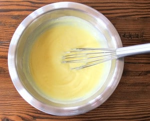 Bowl of prepared vanilla pudding.