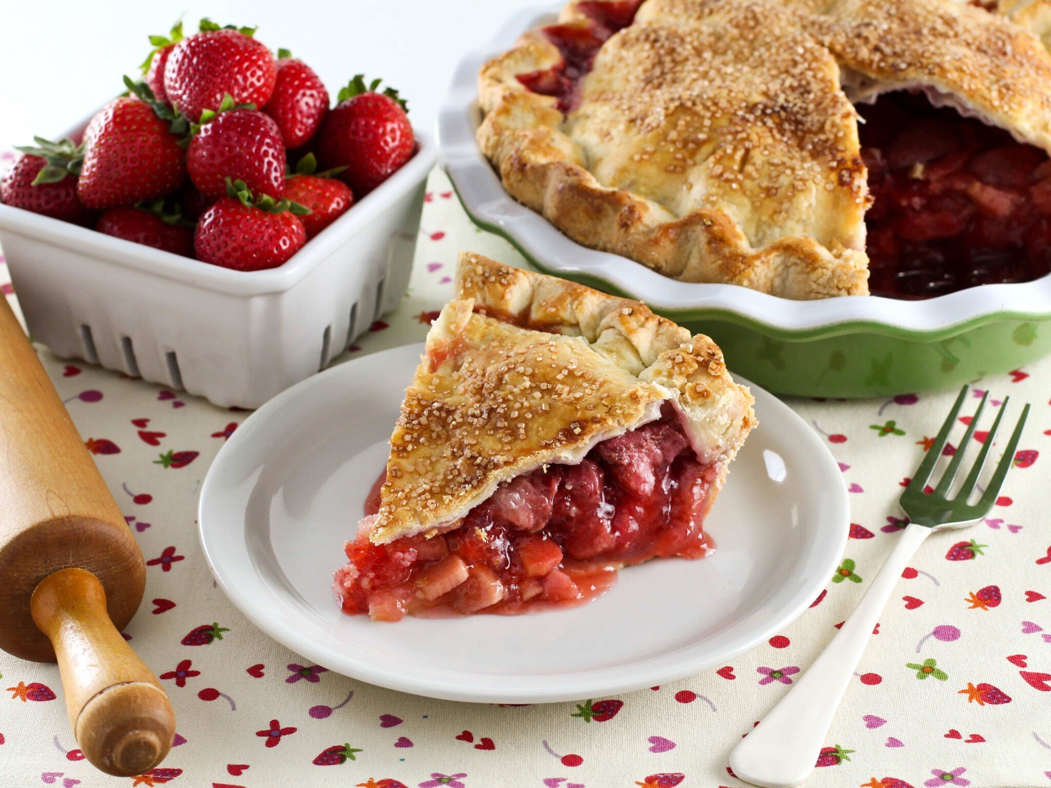 Strawberry Rhubarb Pie - Old fashioned recipe thickened with tapioca. More strawberry, less rhubarb for just the right amount of tartness.
