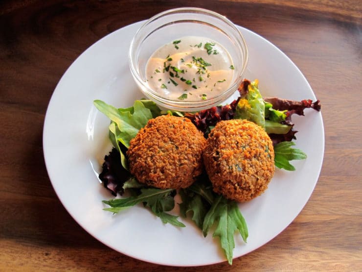 Learn to make delicious Spicy Panko Chickpea Patties with this simple falafel-like recipe. Crispy, crunchy vegetarian snack. Kosher, Pareve.