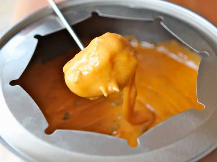 Cheesy Jalapeno Fondue Close 2