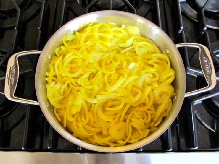 Onion slices yellow with seasonings.