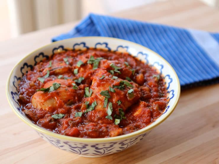 Chicken Catch Me: aka Chicken Cacciatore - Learn to make Italian Chicken Cacciatore in this easy recipe with tomato sauce, peppers, mushrooms, basil, and flavorful herbs. Healthy, Kosher, Meat.