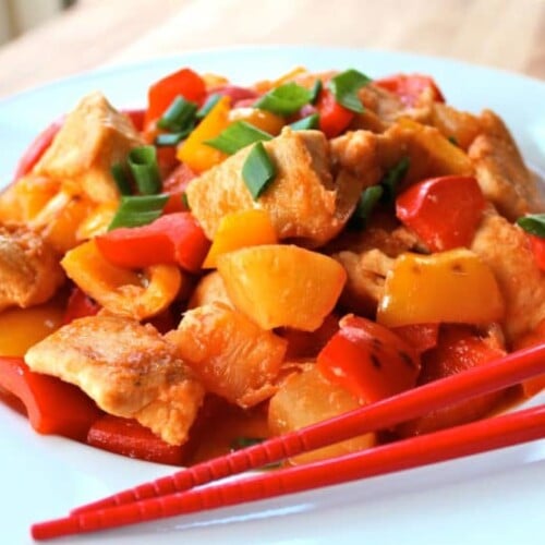 Chinese Sweet and Sour Chicken - Delicious Chinese-American style recipe adapted from The Steamy Kitchen Cookbook by Jaden Hair. Kosher, Meat, Gluten Free, Easy, Healthy.