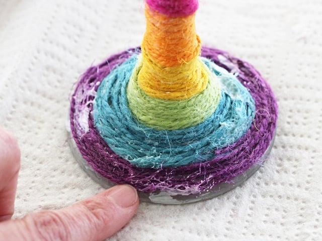 Family Fun: Elijah\'s Cup Passover Craft - Learn to make a homemade Elijah\'s Cup with this fun, colorful, kid-friendly Passover holiday craft from Brenda Ponnay on ToriAvey.com.