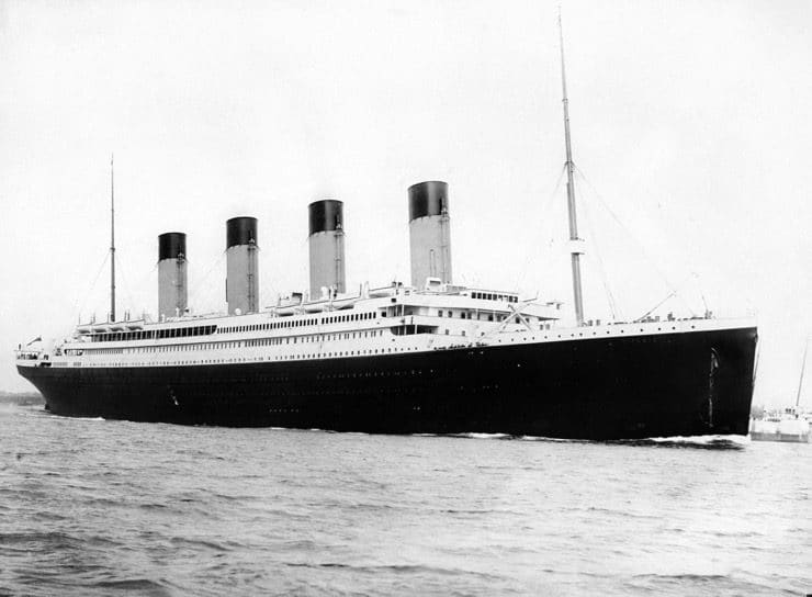 RMS Titanic 3 on her maiden voyage