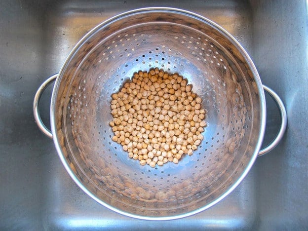 Chickpeas in colander.