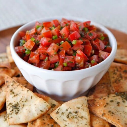 Sephardic Salsa - A simple Middle Eastern salad with tomatoes, garlic, olive oil, jalapeños and lemon juice. Kosher, Pareve, Passover