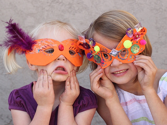 Hengsof Mardi Gras Scratch Masks Gift Set Carnival Prom Art Craft Kit Masquerade Party Scratch...