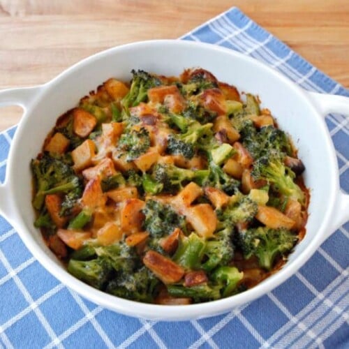 Broccoli Idaho® Potato Gratin - Yummy gratin made with roasted Idaho® Potatoes, broccoli and sharp cheddar cheese. A delicious vegetarian entree or side. Kosher for Passover.