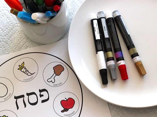 Homemade Seder Plates - Learn to make your own Seder plate at home using a plain white plate and nontoxic paint pens. Easy Jewish holiday craft for kids and family.
