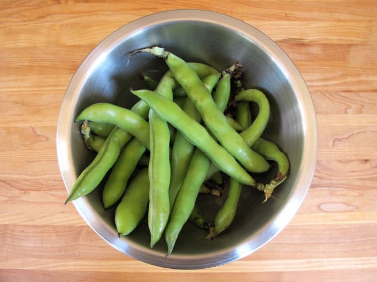 Lamb and Fava Beans - Tender lamb and fresh fava beans slowly cooked with Middle Eastern spices for a unique and tasty stew. Easy recipe with step-by-step photos.