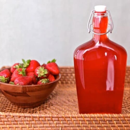 Homemade Strawberry Syrup #recipe #drinks