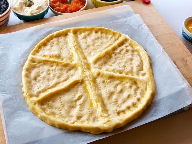 Round kolache divided into six sections.