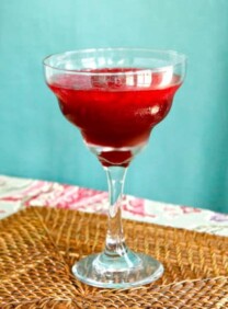 Persian Pomegranate Mocktail on TheShiksa.com #drink #recipe