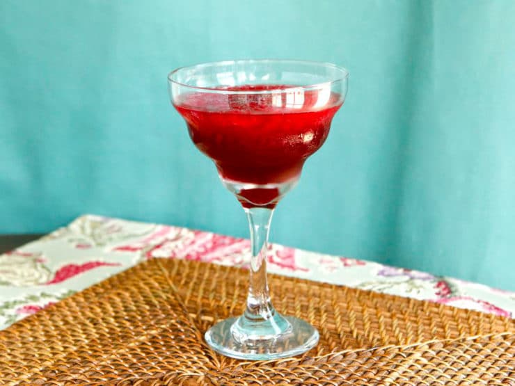 Persian Pomegranate Mocktail on TheShiksa.com #drink #recipe