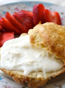 The Old Fashioned Way: Clotted Cream and Scones - Sharon Biggs Waller shares how to make old fashioned British-style Clotted Cream and warm, freshly baked English scones.