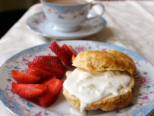 The Old Fashioned Way: Clotted Cream and Scones - Sharon Biggs Waller shares how to make old fashioned British-style Clotted Cream and warm, freshly baked English scones.