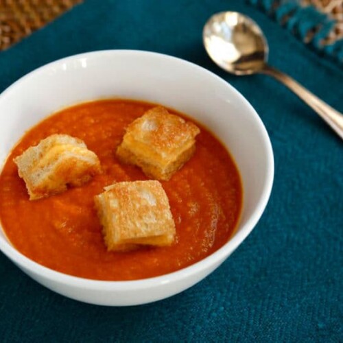 Tomato Soup with Grilled Cheese Croutons from Weelicious Lunches