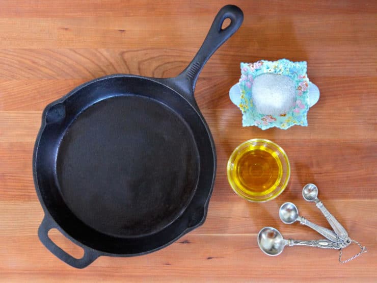 The Best Oil to Season a Cast Iron Pan? Grapeseed Oil. Here's Why