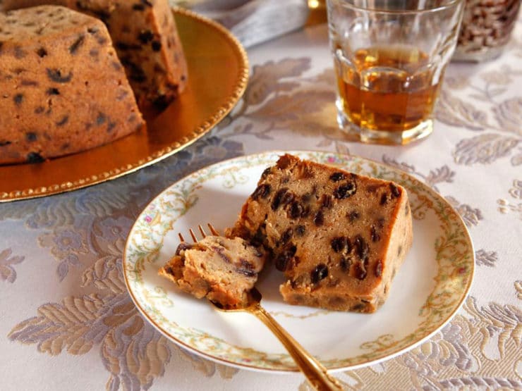 History and a traditional recipe for Kentucky Bourbon Whiskey Cake from food historian Gil Marks. Bourbon spiced cake filled with dried fruit and nuts.