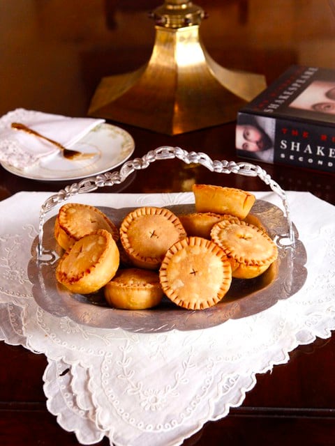 Shakespearean Cooking: Funeral Baked Meats - Professor Ken Albala shares his take on Funeral Baked Meats, Elizabethan Era Meat Pies from Shakespeare\'s Hamlet.