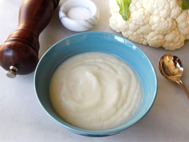 Easy 3-Ingredient Cauliflower Soup - Simple and delicious recipe for pureed Cauliflower Soup, needs only 3 ingredients. Vegan or vegetarian, gluten free, low carb, healthy, light.