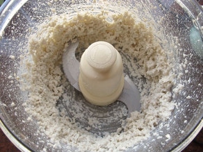 Sour cream horseradish in a food processor.