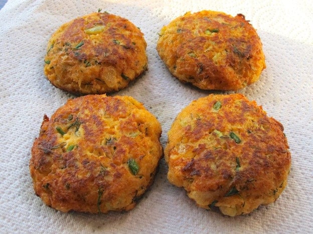 Sriracha Seared Salmon Cakes - Easy Recipe, Baked or Fried