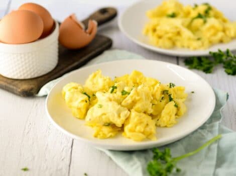 How to Make Fluffy Moist Scrambled Eggs - A method for cooking fluffy, moist, flavorful and evenly cooked scrambled eggs. Get great results every time with a few simple tips.