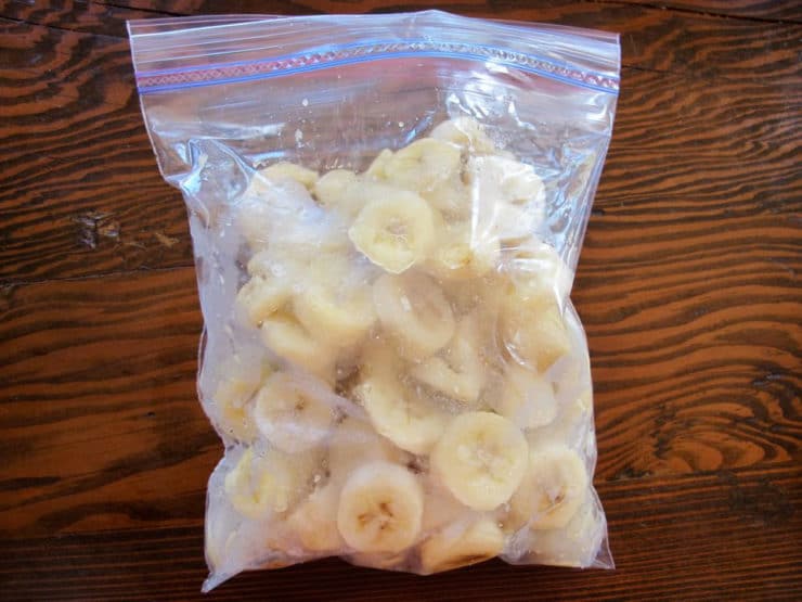 Sliced bananas in a baggie.