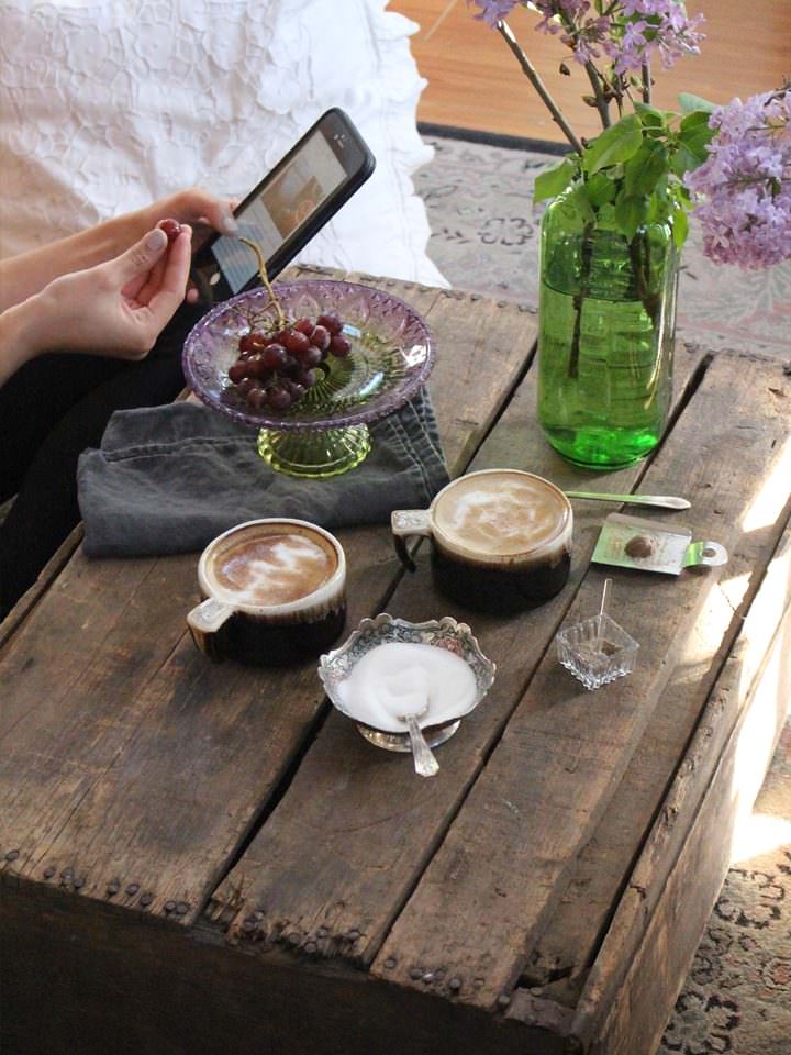 The Art of the Homemade Latte: Foam Latte Art - Learning the basics of latte art, one delicious mug at a time, from Tori Avey contributor Brenda Ponnay. 