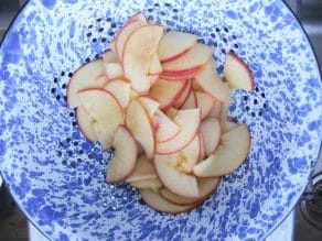 Apple Date Rose Tarts - Pretty Vegan Dessert