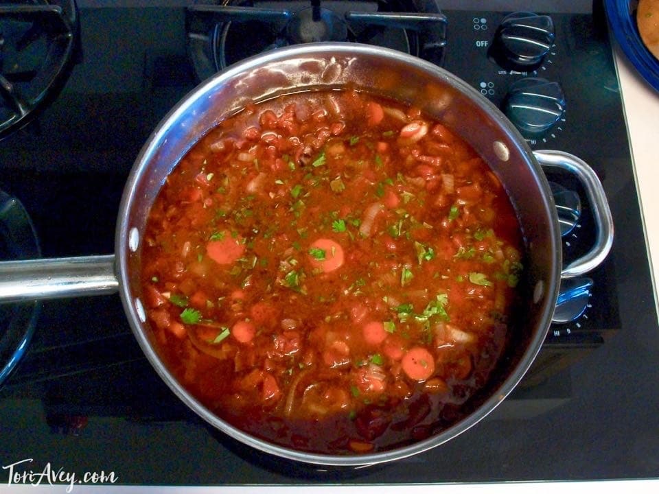 Chicken Okra Stew - Simple and tasty stew made with okra, chicken, carrots and North African spices. Delicious one-pot meal.