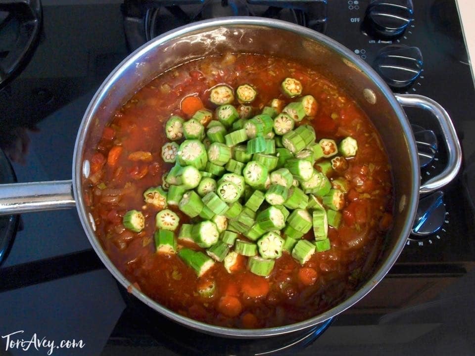 Chicken Okra Stew - Simple and tasty stew made with okra, chicken, carrots and North African spices. Delicious one-pot meal.