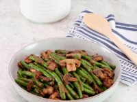 Green Beans and Mushrooms with Plum Sauce Pinterest Pin